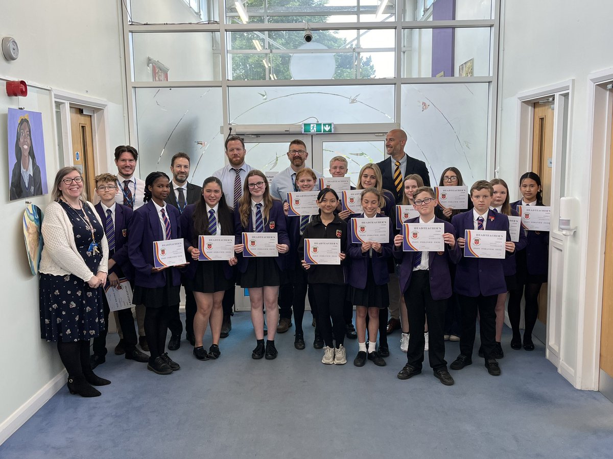 As we end the term, we always celebrate nominated students!

Congratulations to everyone who received a Headteacher Award from Mr Govan today.

#oneTKATfamily