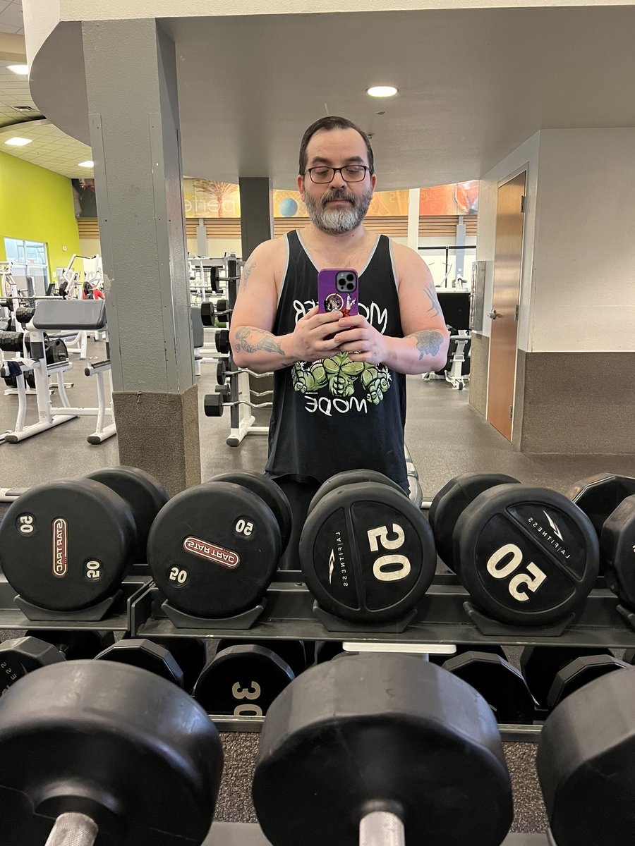proteinshakeguy's tweet photo. Getting that early morning gym grind! @FlexComics #monstermode have a great day everyone! #gym #feelingfine https://t.co/QUzRteRcgQ