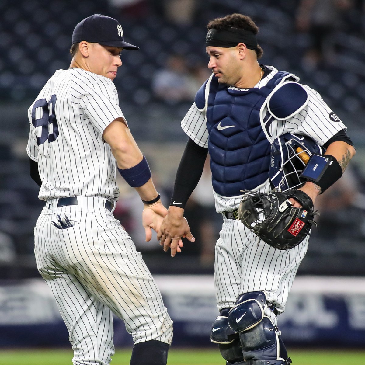 snyyankees's tweet image. Gary Sanchez was in the middle of a slump a few years into his Yankees career. @martinonyc had heard that Aaron Judge objected when a cameraman shot Sanchez in the dugout:

“He threw sunflower seeds at the camera and stared down the cameraman,” a team official told Martino.…