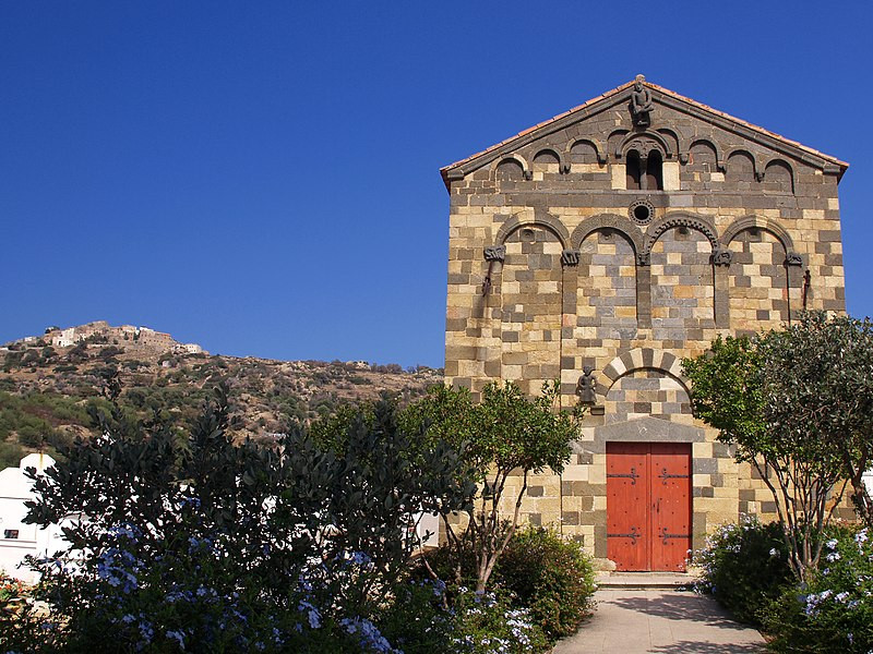 Eglise de la Sainte-Trinité à #Aregno (#HauteCorse) Petit édifice élevé à la fin du XIe siècle, pendant l'occupation pisane. Construction XIe siècle. Eglise : classement par arrêté du 11 août 1883. Suite 👉 monumentum.fr/monument-histo… #Patrimoine #MonumentHistorique