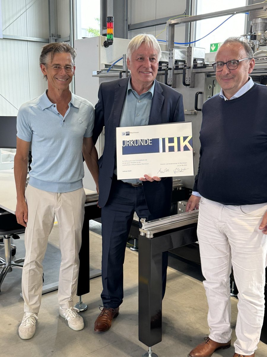 JertzGuenter's tweet photo. Neue innovative Fertigungsstätte für Evobeam in Nieder-Olm: Seit über 30 Jahren erfolgreich in der Entwicklung und Produktion von Vakuumanlagen für Prozesse in der Automobil-und Luftfahrtindustrie - unter Regie der Geschäftsführer Dr. Matthias Wahl und Alexander Weil https://t.co/hiwks4cF8G