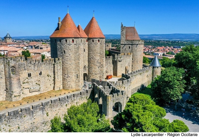 L’histoire des châteaux cathares continue de traverser les époques ⏳
En #Occitanie, 22 forteresses royales trônent encore fièrement des Corbières jusqu’aux Pyrénées. Des trésors hérités du Moyen-Âge qui n’ont pas fini de dévoiler leurs secrets ↩  
laregion.fr/Les-chateaux-c…