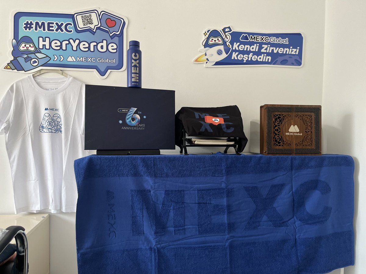 Cyriptoman4's tweet photo. #mexcheryerde 

Hepsi birbirinden değerli 🎁🎁

Hatırlanmak Güzel 🤝🤝🤝
 
Teşekkürler @zhou_MEXC @Duygu_MEXC @Zeki_MEXC @MEXC_TR https://t.co/2ogeny4LuK