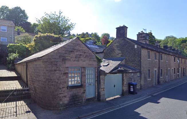 A Peak District home is set to go under the hammer next month with a guide price of just £85,000 - tinyurl.com/27k7rw6l