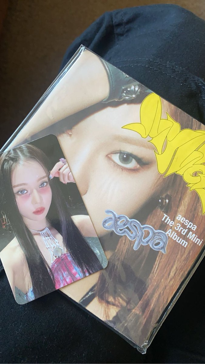 My 3rd kpop album goes to aespa, MY WORLD✨ My first aespa comeback was My world☺️ My first aespa photo card is Winter MY BIAS🥹 #aespa #myworld #winter #aespawinter