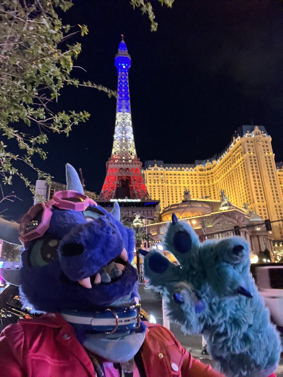 just a funny expression from LV
#fursuitfriday