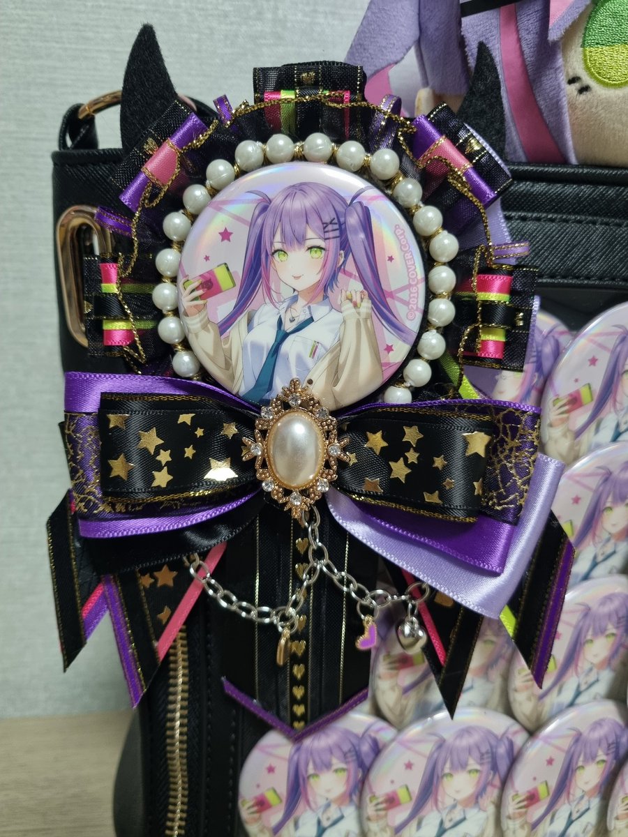 トワ様の痛バック作りました‼︎ 先に作ったすいちゃんと一緒に！ #常闇