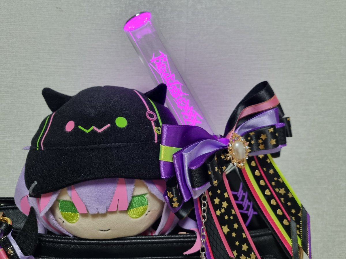 常闇トワ 痛バックS トワ様の痛バック作りました‼︎ 先に作ったすいちゃんと一緒に！ #常闇