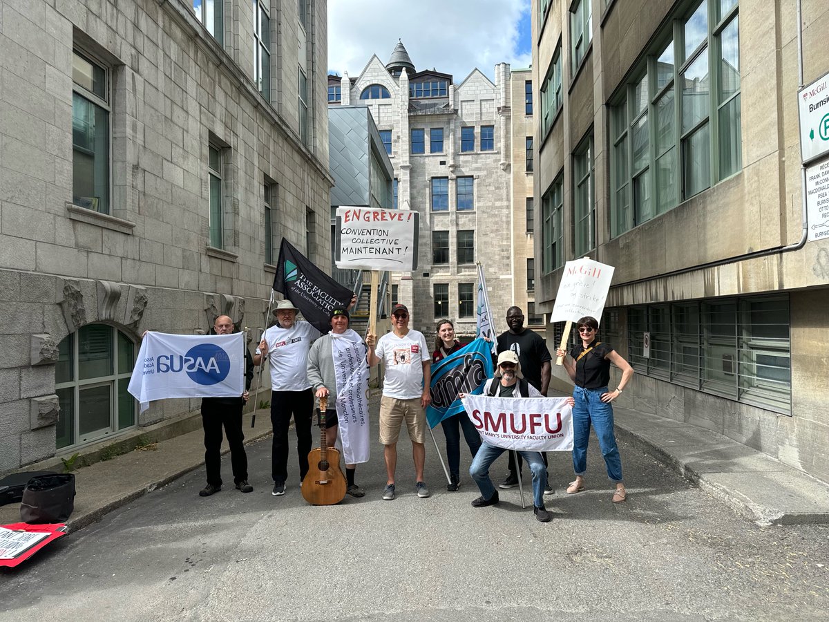 Our Labour relations officer is in Montreal on behalf of SMUFU, supporting <a href="/AMPL_AMPD/">@AMPL/AMPD</a> as they fight for their Collective Agreement. 

#Solidarity #FairDealNow