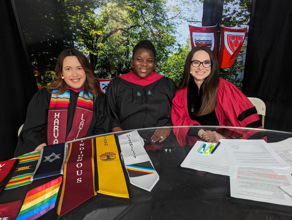 Dr. Alexis Redding tweet media