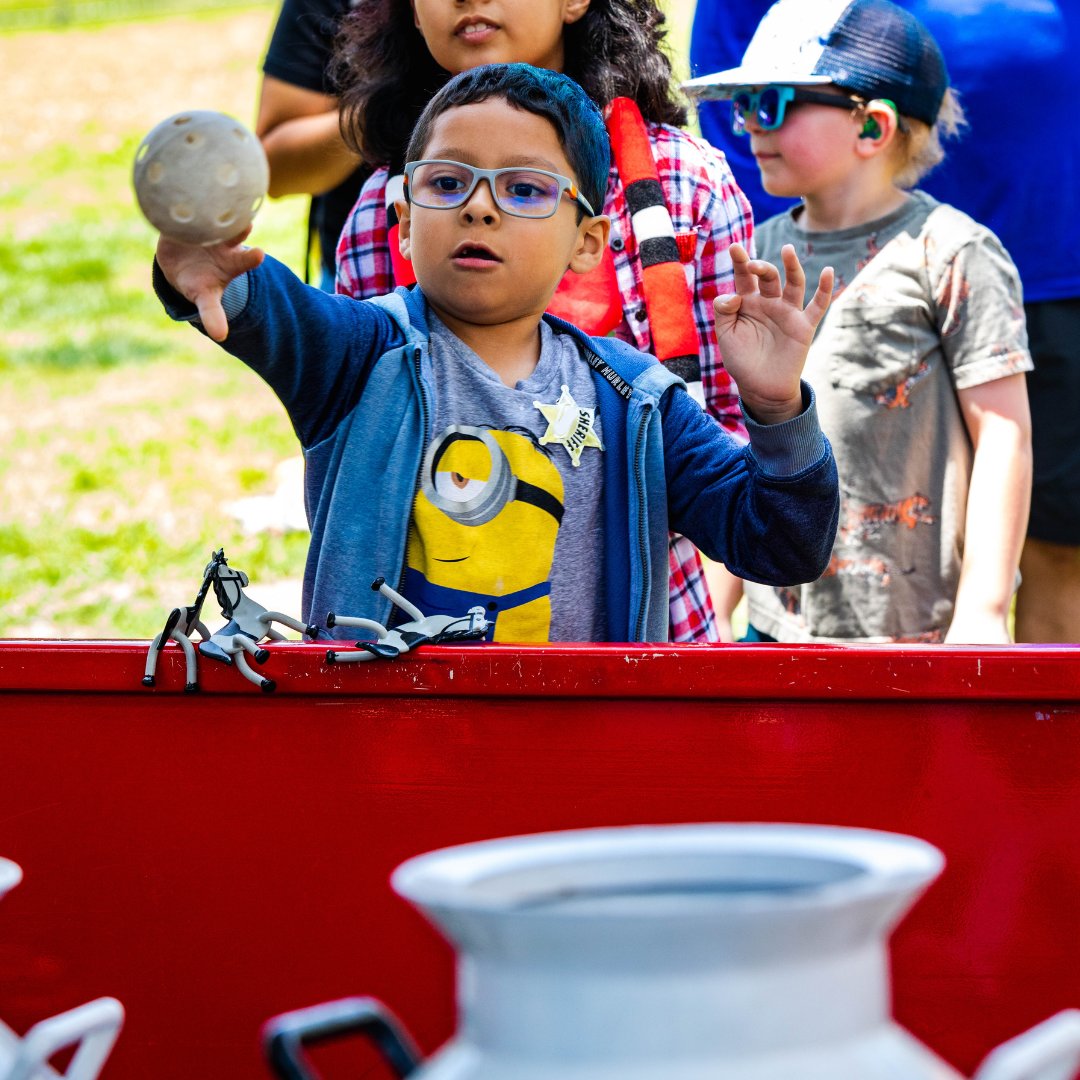 Join us next Saturday for Western Round Up presented by @TaxRise! This exclusive event provides Southern California oncology families a day of joy outside hospital walls. Enjoy carnival rides, game booths, a petting zoo, live music & more. RSVP at 🔗: cure.pcrf-kids.org/campaign/2024-… 🤠🎗️