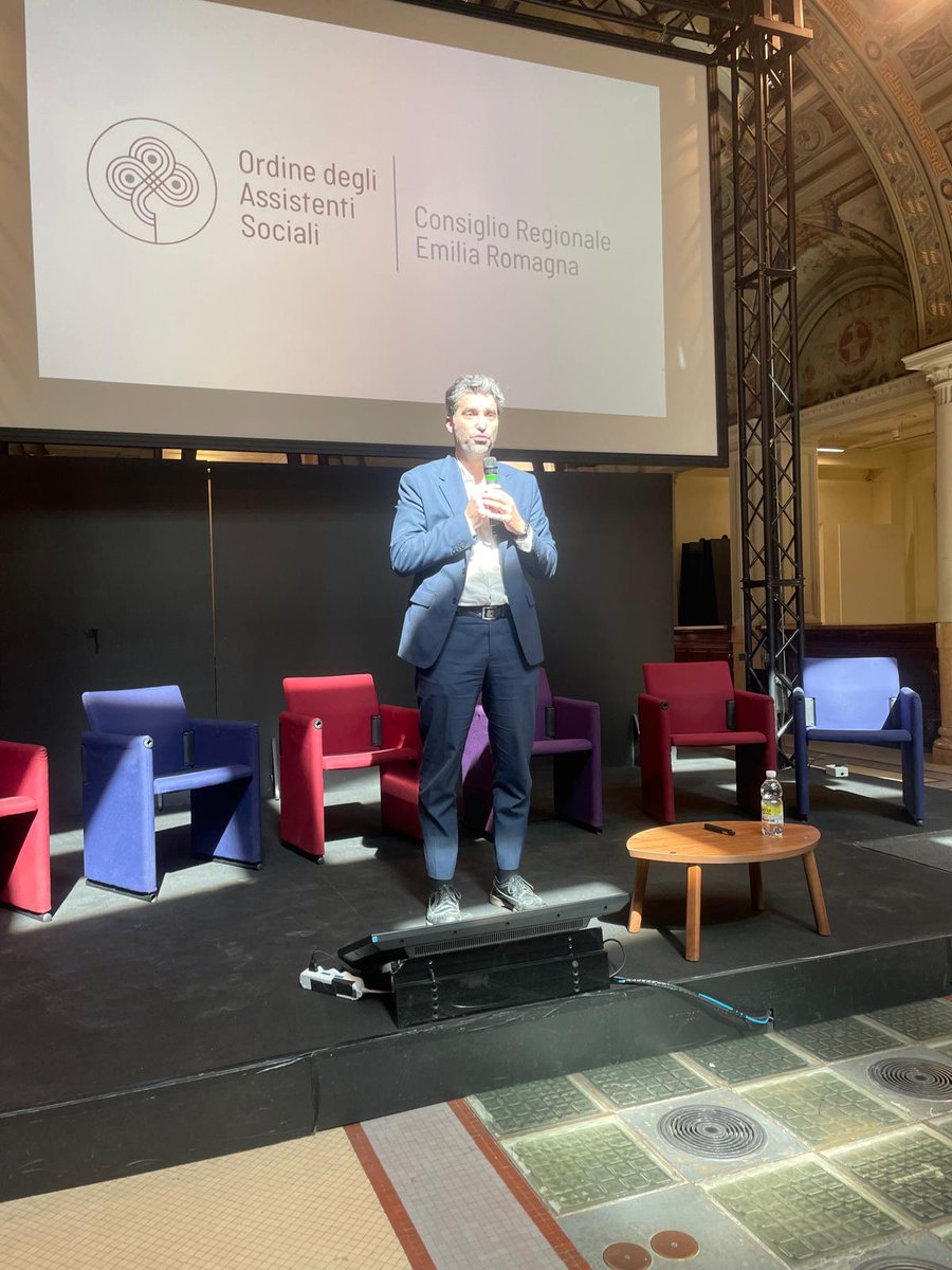cuper_ER's tweet photo. Questa mattina in Sala Borsa a Bologna si è svolto il convegno organizzato dall'Ordine Assistenti Sociali Emilia-Romagna, dedicato al primo anniversario dell'alluvione che ha colpito la nostra regione. Il @cuper_ER ha preso parte al convegno con il suo presidente Alberto Talamo. https://t.co/RhNyODTBs3