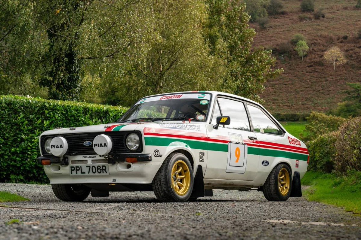 vividcloudofwat's tweet photo. #FordFriday 🔥 https://t.co/090C94hNiK