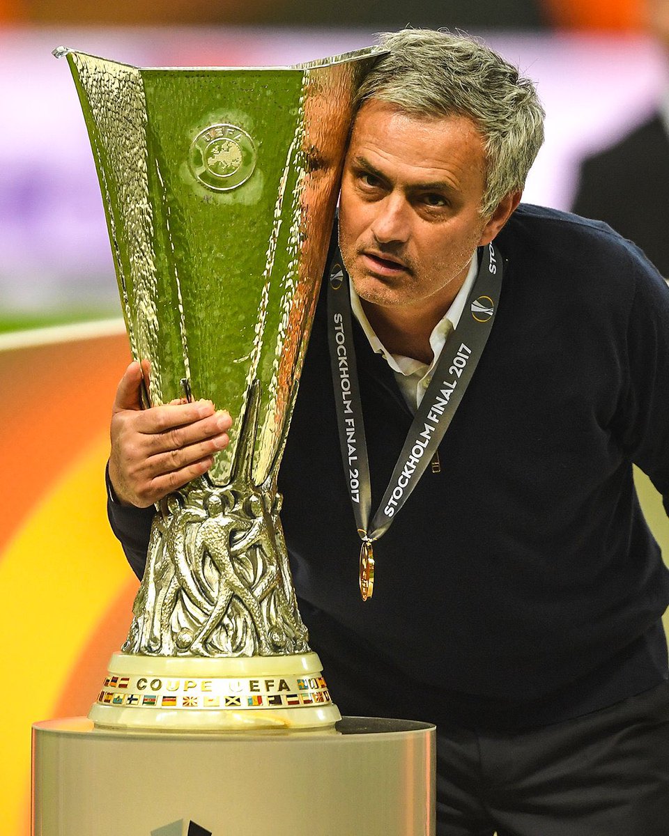 🚨 José Mourinho is emerging as the frontrunner to become the new Chelsea head coach. 🤯 (Source: Bet365)