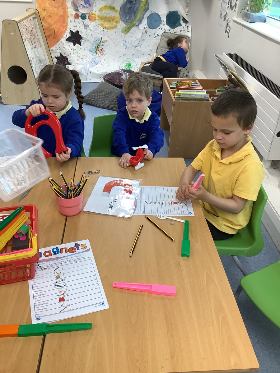 The children in ladybird class have continued their work on forces during their outdoor learning sessions. They did an experiment to find out which items were magnetic and non magnetic and used syringes to push and pull water. The children loved exploring the magnets!
