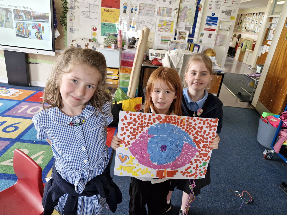 P2 loved creating their own art work inspired by the work of Eduardo Paolozzi. We used mosaic tiles to create our own versions of Paolozzi's mosaics #stlukescurriculum