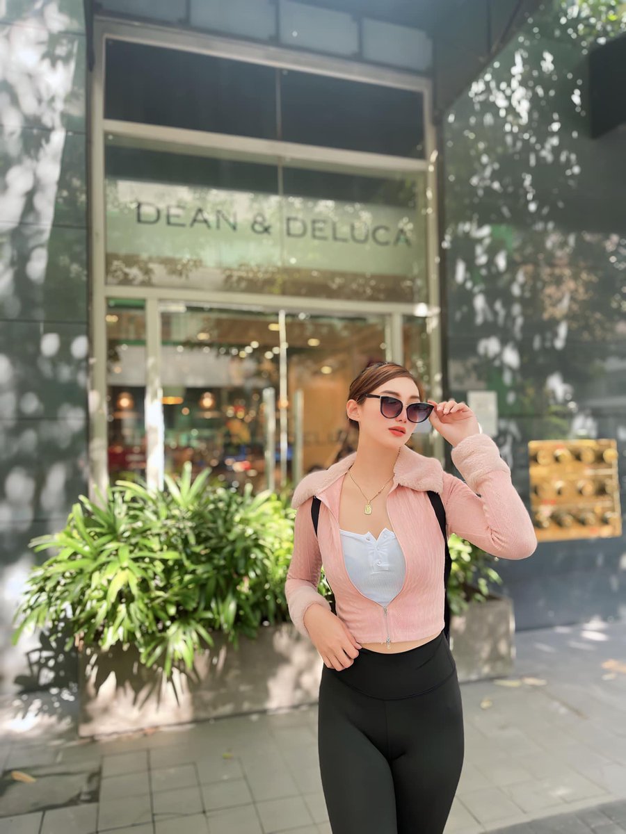 HuttCandice's tweet photo. Dean&amp;Deluca https://t.co/nhqI8za3oG