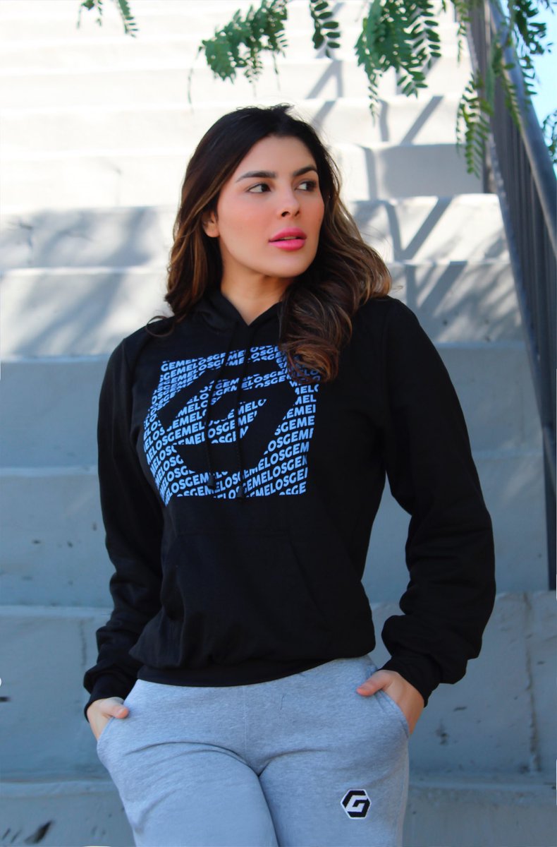 Actualizá tu buzo para uso diario. El look de este buzo con capucha Gemelos está inspirado en el clásico estilo de las prendas para después de entrenar.