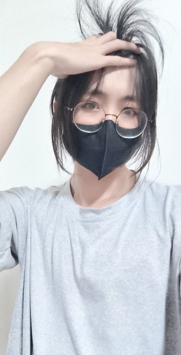 #着ぐるみと中身ギャップ選手権
跟风来了
然而现在剪短发了，又要重新留😇