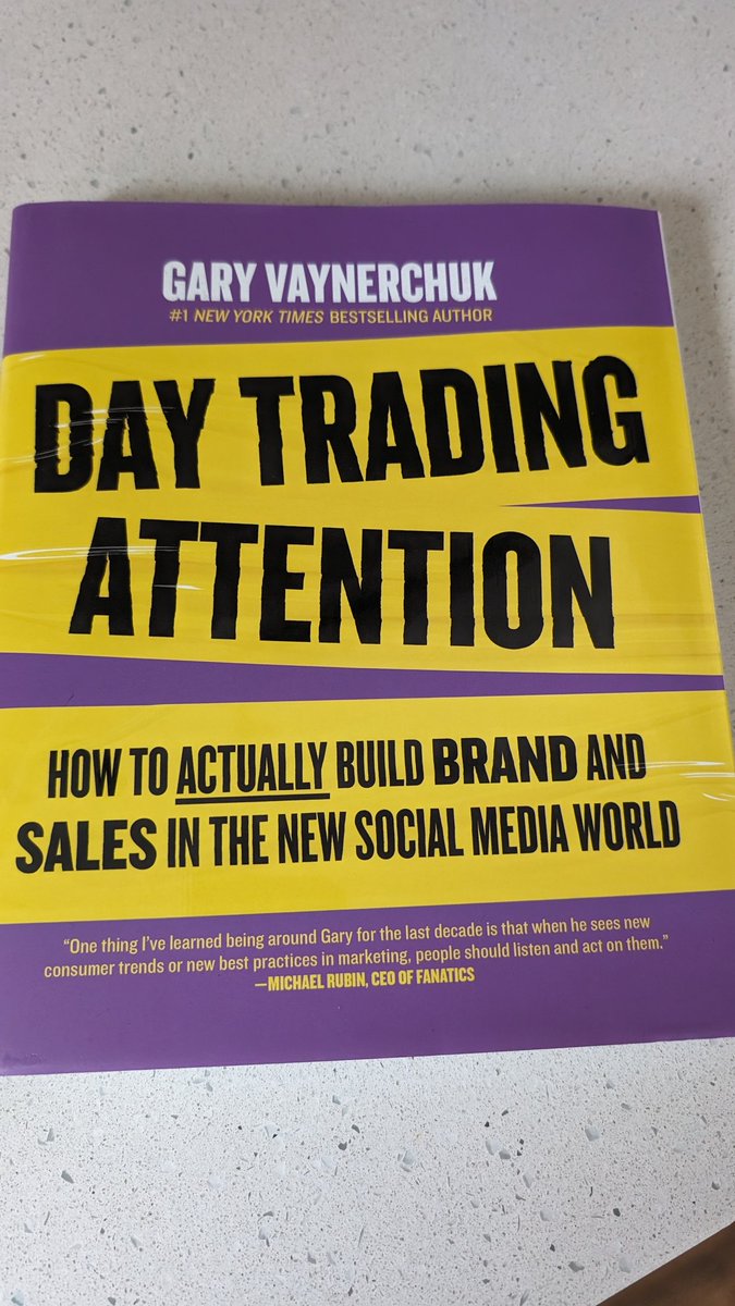 Just arrived to Dublin. Can't wait to get stuck in and implement all the value inside <a href="/garyvee/">Gary Vaynerchuk</a> <a href="/veefriends/">VeeFriends</a> <a href="/veecon/">VeeCon</a> <a href="/Corso52/">Corso</a>