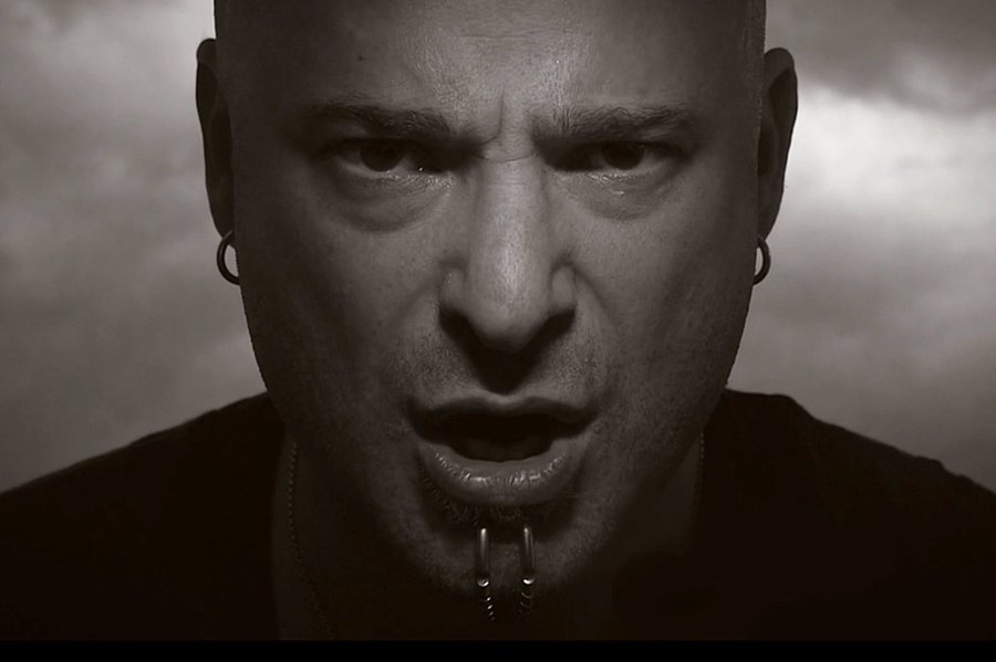 #DISTURBED's powerful cover of Simon & Garfunkel's 'The Sound of Silence' scores a Milestone 60th day atop the European iTunes song chart! 💪1⃣🇪🇺🎵✖️6⃣0⃣🕛🎉👑👑👑❤️‍🔥 The song rebounds 3-2 on the Worldwide iTunes song chart after 2 days atop the chart!👏