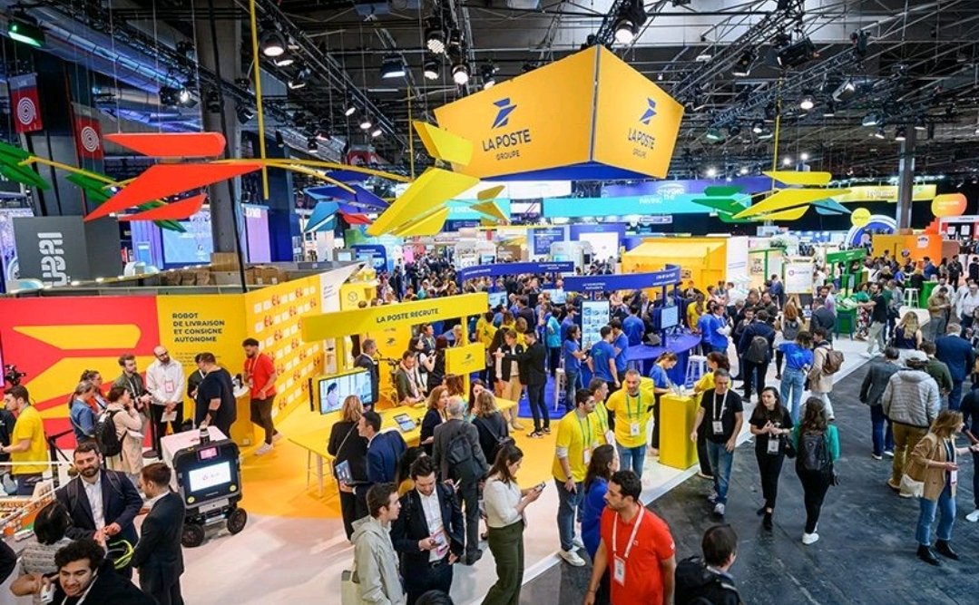 LaurentAlaus's tweet image. #Vivatech x @Chut_magazine

💥 C'est demain !!!!

💥💥 Formation au numérique pour vos ados avec @Chut_magazine &amp;amp; @lapostemobile  ! 

↪️ Vous y serez ? 

Allez, toutes et tous à @VivaTech
Avec la team Chut! : @MatteoBisicchia @Madame_Aurore @Sophie_Chut 🤝

#VivaTech2024…