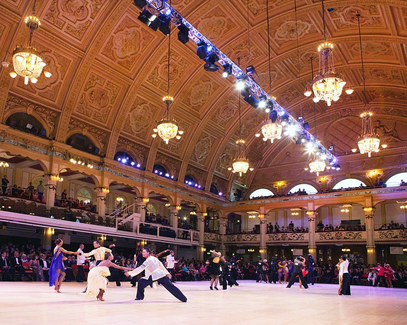 A big welcome to the 25,000 visitors here in Blackpool for the largest and longest running Dance Festival in the world 🕺💃

Blackpool Dance Festival is well underway at the Winter Gardens, the largest of the five festivals held in the town.

ℹ️ bit.ly/blackpooldance… | @WGBpl