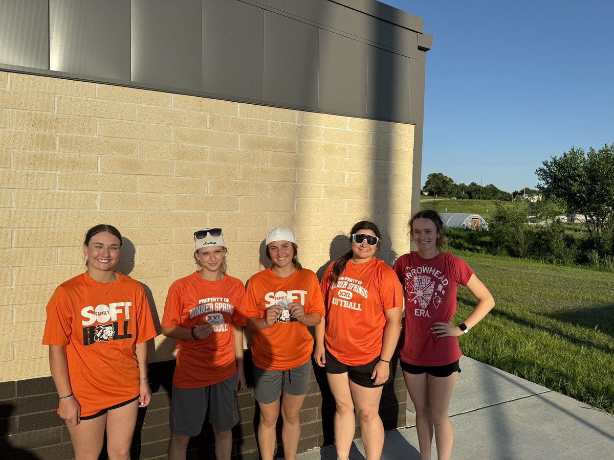 BSHS Softball tweet media