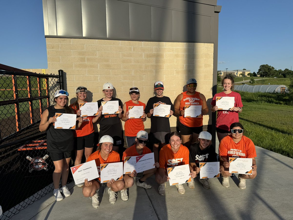 BSHS Softball tweet media