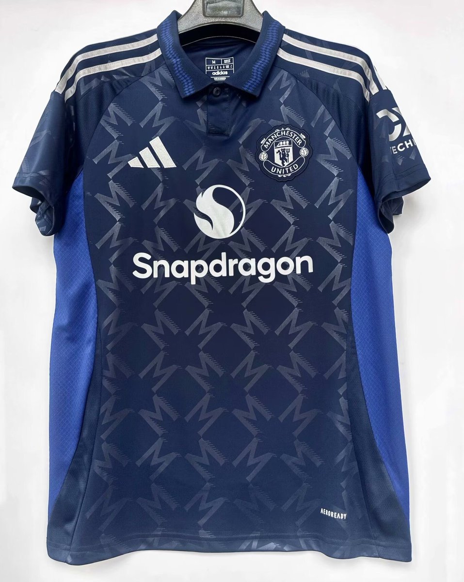 Glazeroutjersey's tweet photo. FA CUP FINAL GIVEAWAY🔔🔔

To Have The Chance Of Winning This Exclusive 24/25 Away Shirt Courtesy Of https://t.co/mBYznDNLsP Simply…👇🏼 

1️⃣Follow Us at @Glazeroutjersey ✅
2️⃣Retweet This Tweet 🔁

Winner Announced At FullTime Tomorrow, Goof Luck 🤞🏼 https://t.co/WxyzBc5vQl