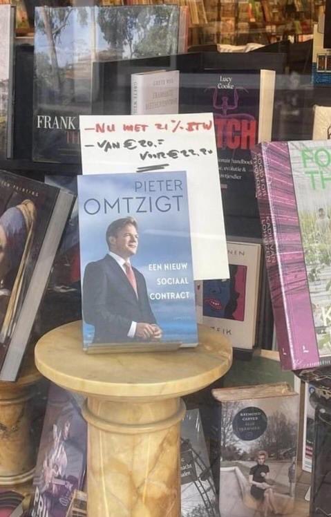 Collette75P's tweet image. Niet kopen kan ook. Spaart €!