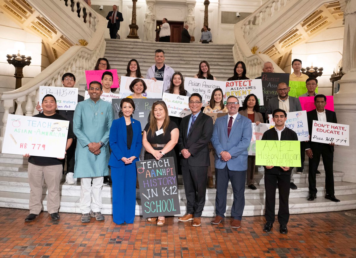 PAPLAPAC's tweet image. Our AAPI Heritage Month celebration was more than a celebration, as we stood with #MakeUsVisiblePA to advocate for HB 779 and SB 839. Thank you to all of the representatives who stood with us, all the student speakers, and as well as the organizers for making the rally a success