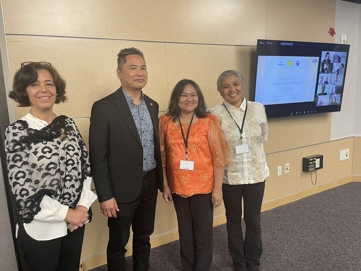 WorldLangSDCOE's tweet image. We recognize our partners @PHLinLosAngeles @ctflc @SpainEdOffice &amp;amp; @FranceinLA + #LanguageEducators who partake in #TwoShores #InterCulturalExchangeProgram. Providing oppts for authentic collaboration &amp;amp; #InterculturalUnderstanding &amp;amp; #GlobalCompetence. #SDbiliteracy @SanDiegoCOE