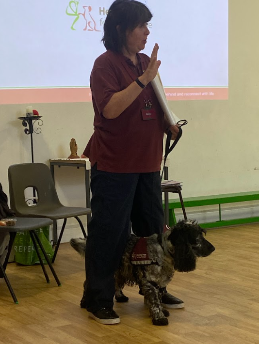 RoughamPrimary's tweet photo. Valuing Ourselves and Others Week.
Margo and Linus came to talk to KS2 about the amazing work that hearing dogs do. @TheTilian @harrison_margo https://t.co/oRralksYkt