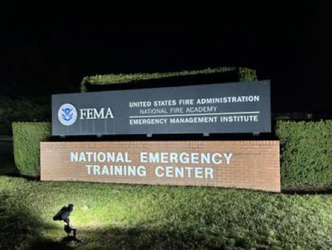 mcfrsPIO's tweet image. Day 2 @FEMA_EMI Advanced Public Information Officer in Emmitsburg, MD #NETC facilitating discussions on strategic & crisis communications, interview techniques, emergency warning methods & individual ‘on-camera’ interviews