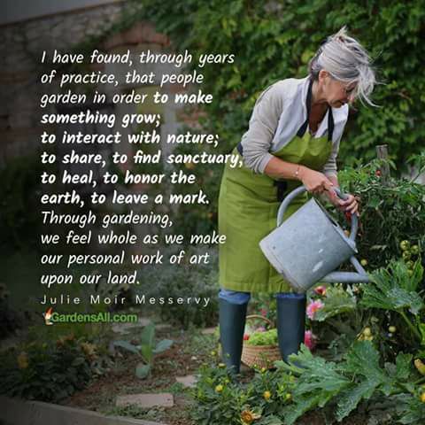 theshoeplace's tweet image. #Dirttherapy! #gardening #grwoth #nature #heal #connect #angstromminerals #wellnessjourney