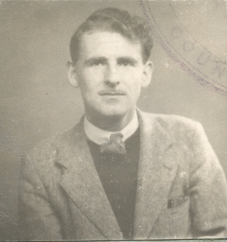 To celebrate the Irish bacteriologist, composer, arranger, and conductor, Havelock Nelson's 107th birthday tomorrow, we would like to highlight the remarkable MS 51 Nelson Collection. You can find our blog post on Nelson and the collection here: blogs.qub.ac.uk/specialcollect…
