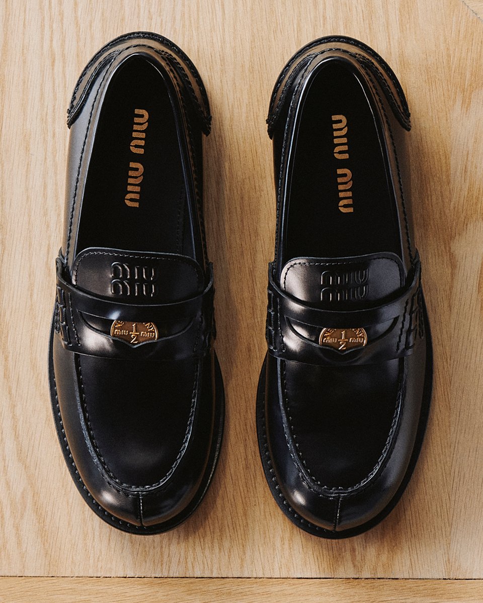 The Penny loafers. Photographed by Gillian Garcia. Creative direction by Edward Quarmby. Styled by Lotta Volkova. Discover more here: tinyurl.com/4yehbsv2 #MiuMiu #MiuMiuEte