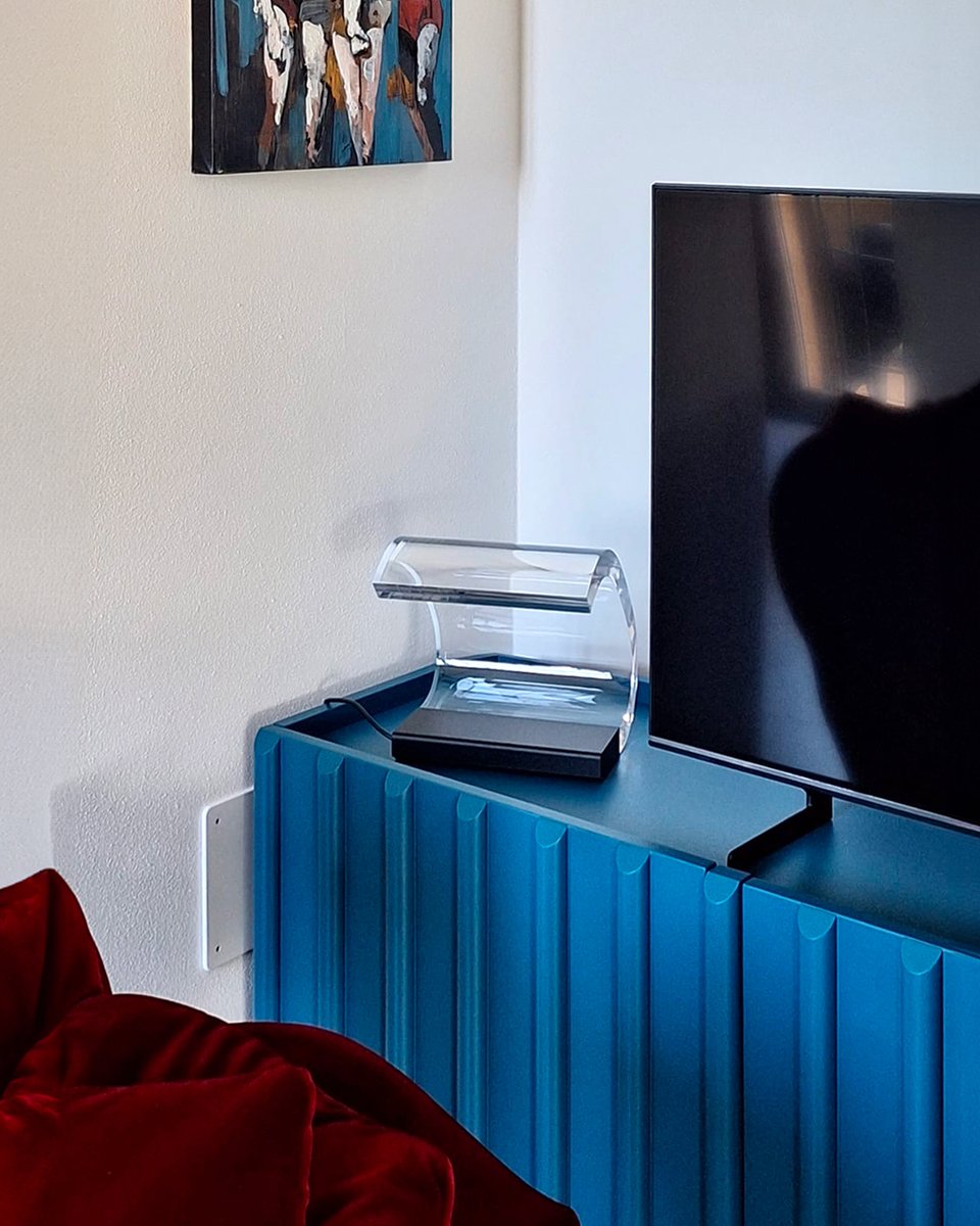 stillucestore's tweet image. 🎥 Oggi nella nostra gallery #LightOnStilluce ti mostro gli scatti di Monica della sua nuova Acrilica di Oluce! 💡✨
stilluce-store.it/prodotto/oluce…

Fino a domenica 26 maggio, usa ICON nel tuo carrello! 😱

#StilluceStore #OLuce #OluceLighting #JoeColombo #Triennale