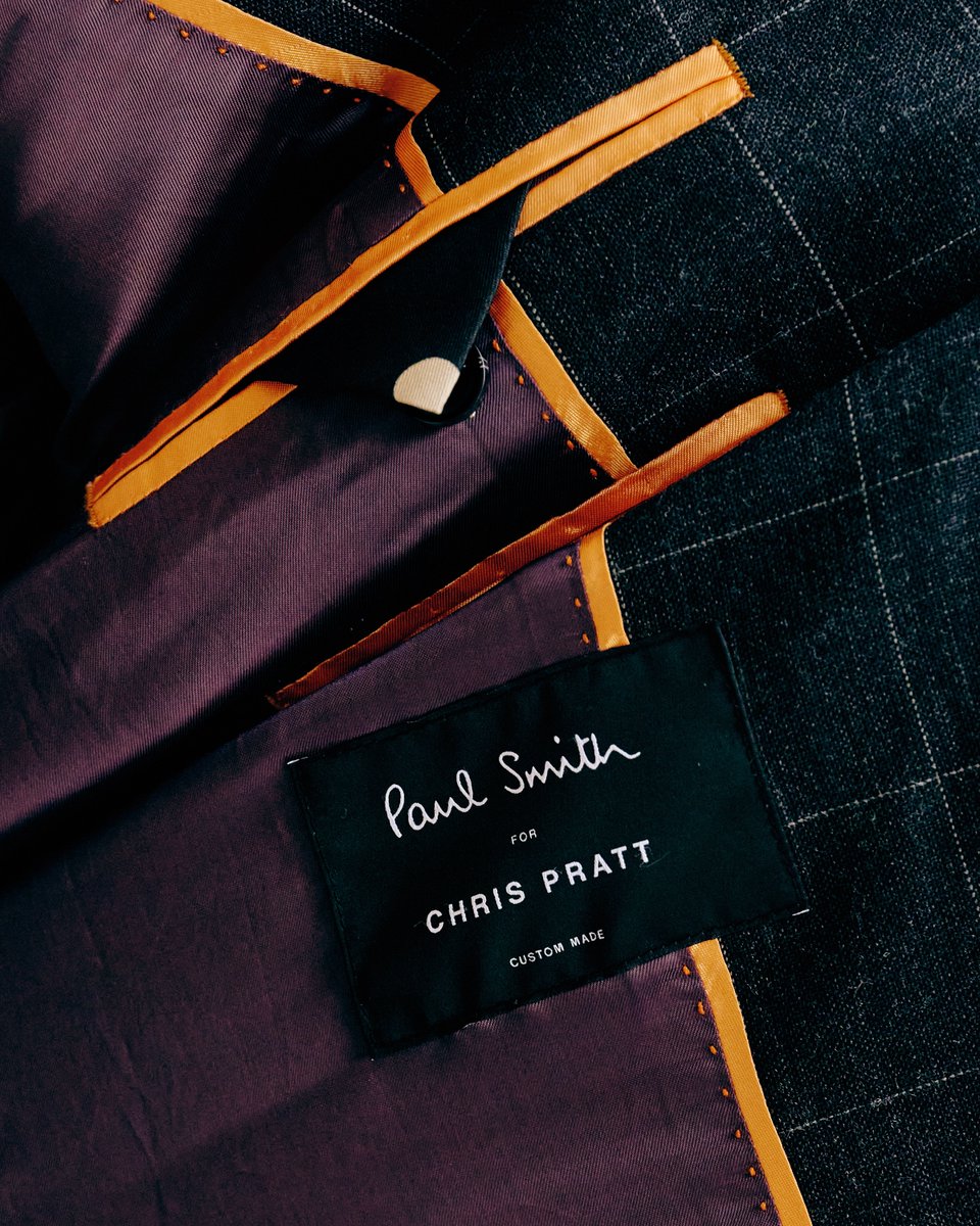 Chris Pratt wore custom #PaulSmith for his appearance on The Tonight Show Starring @jimmyfallon last night.