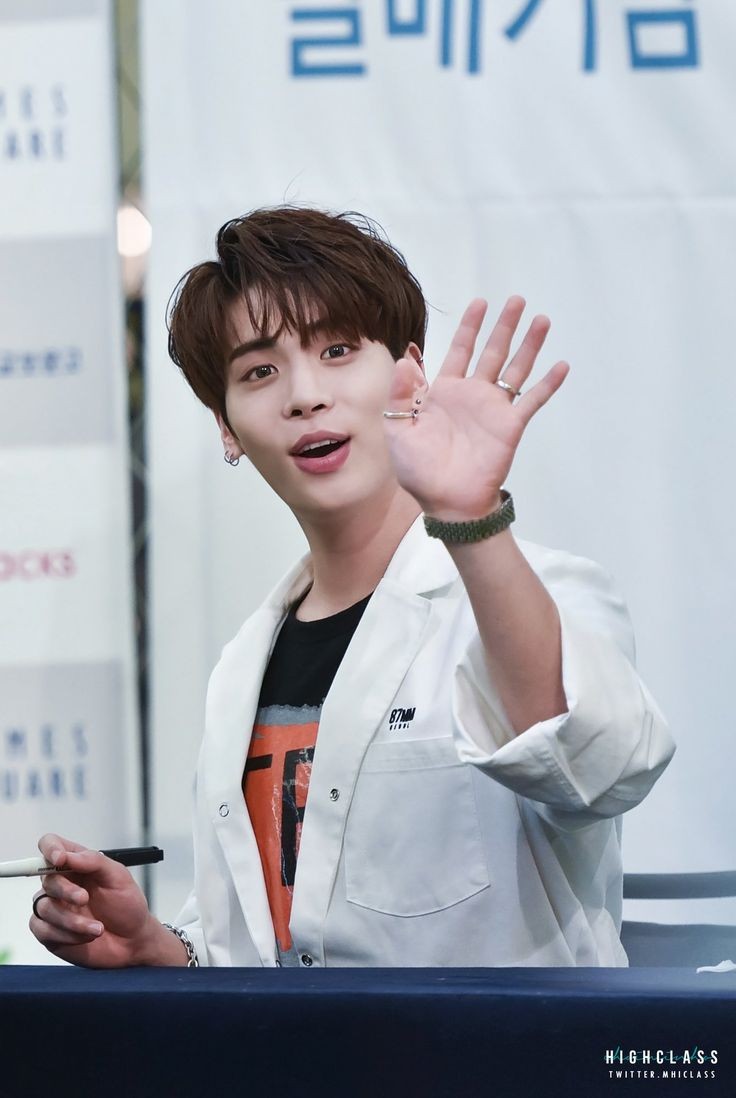 그 누구보다 네가 가장 행복했을 거라는 걸 알아 종현아 16주년 축하해