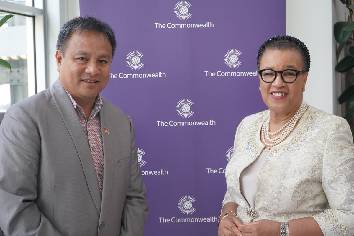 Fantastic to receive Dr Tinte Itinteang #Kiribati’s Minister of Health & Medical Services & Chair of #36CHMM in Geneva today. We look forward to welcoming health ministers for productive meetings to advance #Commonwealth priorities & meet #SDG3 targets. #CommonwealthHealth