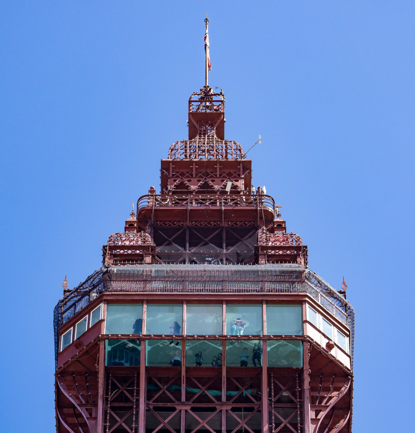 The Blackpool Tower Eye is open! 

Take a trip 380ft into the sky this half-term, soak up the best views in the North West, and step out onto the glass skywalk... if you dare!

📷 LB Photography
🎫 bit.ly/towereyetickets