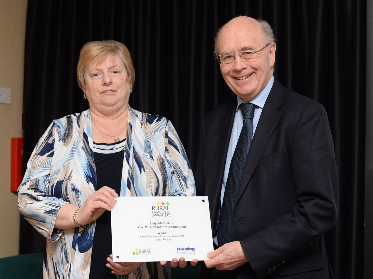 Congratulations to Sally Mulholland chairperson of Fox Park Residents Association and winner of our Rural #CommunityChampion Award 2023. Read the full story here: orlo.uk/BKXdT #RuralCommunityAwards #MakingADifference