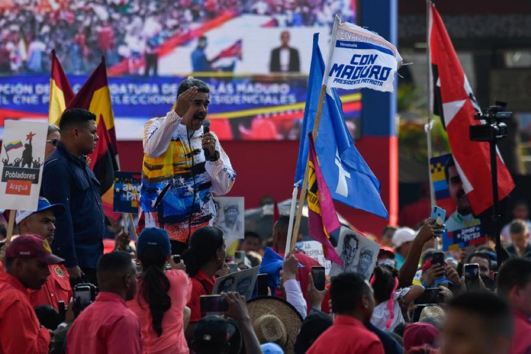 El presidente de #Venezuela, @NicolasMaduro, manifestó el compromiso de su país con la reactivación y el fortalecimiento de la Unión de Naciones Suramericanas @unasur como mecanismo necesario para fortalecer la integración de la referida región 
xhtxs.cn/TML