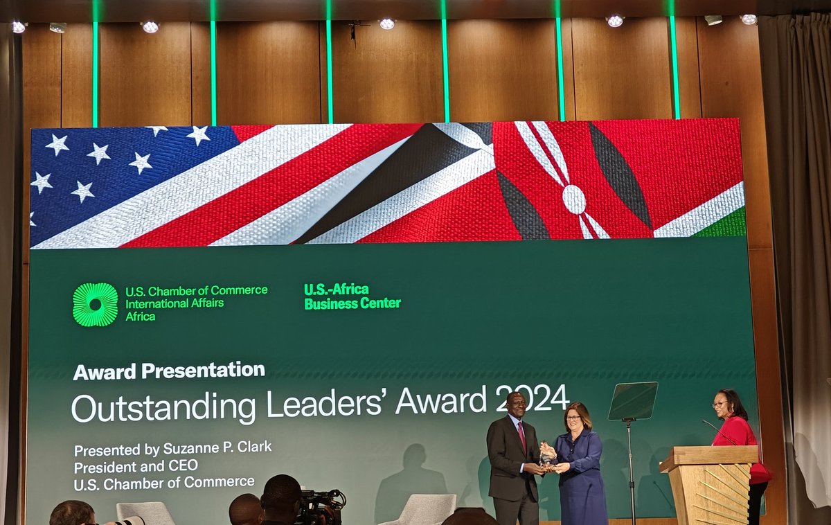 President @WilliamsRuto awarded the 'Outstanding Leaders award, 2024' by the American Chamber of Commerce today in Washington DC; a testament to global recognition of the President's commitment to promoting business friendly policy. @ForeignOfficeKE