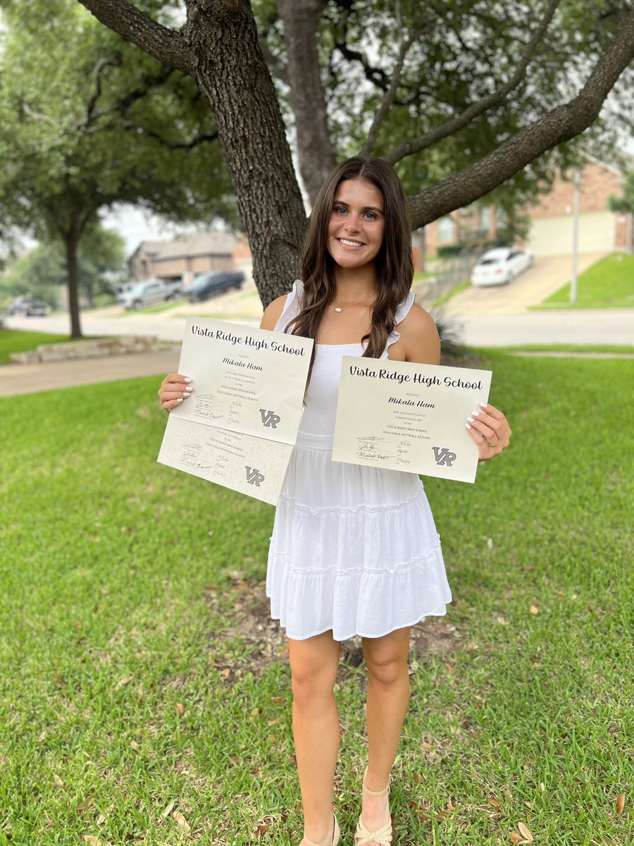 Thanks for the memories! ❤️🖤It’s been a fun 4 years!!🥎🥎🥎🥎
1st Team All District / Team Defensive MVP / Academic All District <a href="/MarissaLamMyers/">Marissa Lamison-Myers</a> <a href="/MattNandin/">Matt Nandin</a> <a href="/18uHotshotsATX/">Hotshots ATX- Walls/Bacon</a> <a href="/VRHS_softball/">Vista Ridge Softball</a> <a href="/var_austin/">VAR</a>