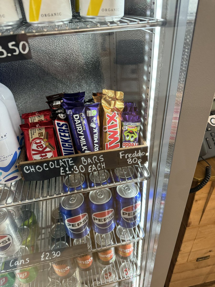 80p for a @CadburyUK #freddo That’s ridiculous. I was nearly tempted because i love them but I paid £1.30 for a twix instead @nationaltrust #longshawestate Madness. A Freddo used to be a cheeky little cheap bar 🙏 #peakdistrict prices ha ha