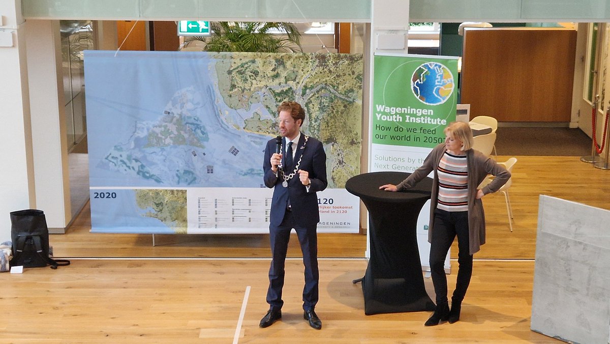 Tim van Hattum (@tvanhattum) on Twitter photo Wat een energie vandaag tijdens de SDG scholieren conferentie. We gingen in gesprek over de dillema's en keuzes die we vandaag moeten maken voor de toekomst van Nederland #NL2120 #toekomst <a href="/SHeimovaara/">Sjoukje Heimovaara</a> <a href="/floorvermeulen/">Floor Vermeulen</a> <a href="/WageningenYouth/">Wageningen Youth Institute</a> Wat een energie vandaag tijdens de SDG scholieren conferentie. We gingen in gesprek over de dillema's en keuzes die we vandaag moeten maken voor de toekomst van Nederland #NL2120 #toekomst <a href="/SHeimovaara/">Sjoukje Heimovaara</a> <a href="/floorvermeulen/">Floor Vermeulen</a> <a href="/WageningenYouth/">Wageningen Youth Institute</a>