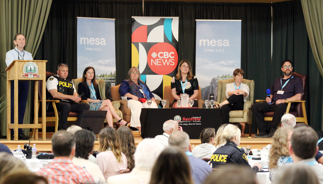 County of Renfrew, @OttawaValleyOHT & @RCDHealthUnit hosted the #MesaGathering to officially launch this collaborative approach to compassionate care in our community and addressing homelessness, substance abuse &mental health issues. 
Media release: countyofrenfrew.on.ca/en/news/stakeh…